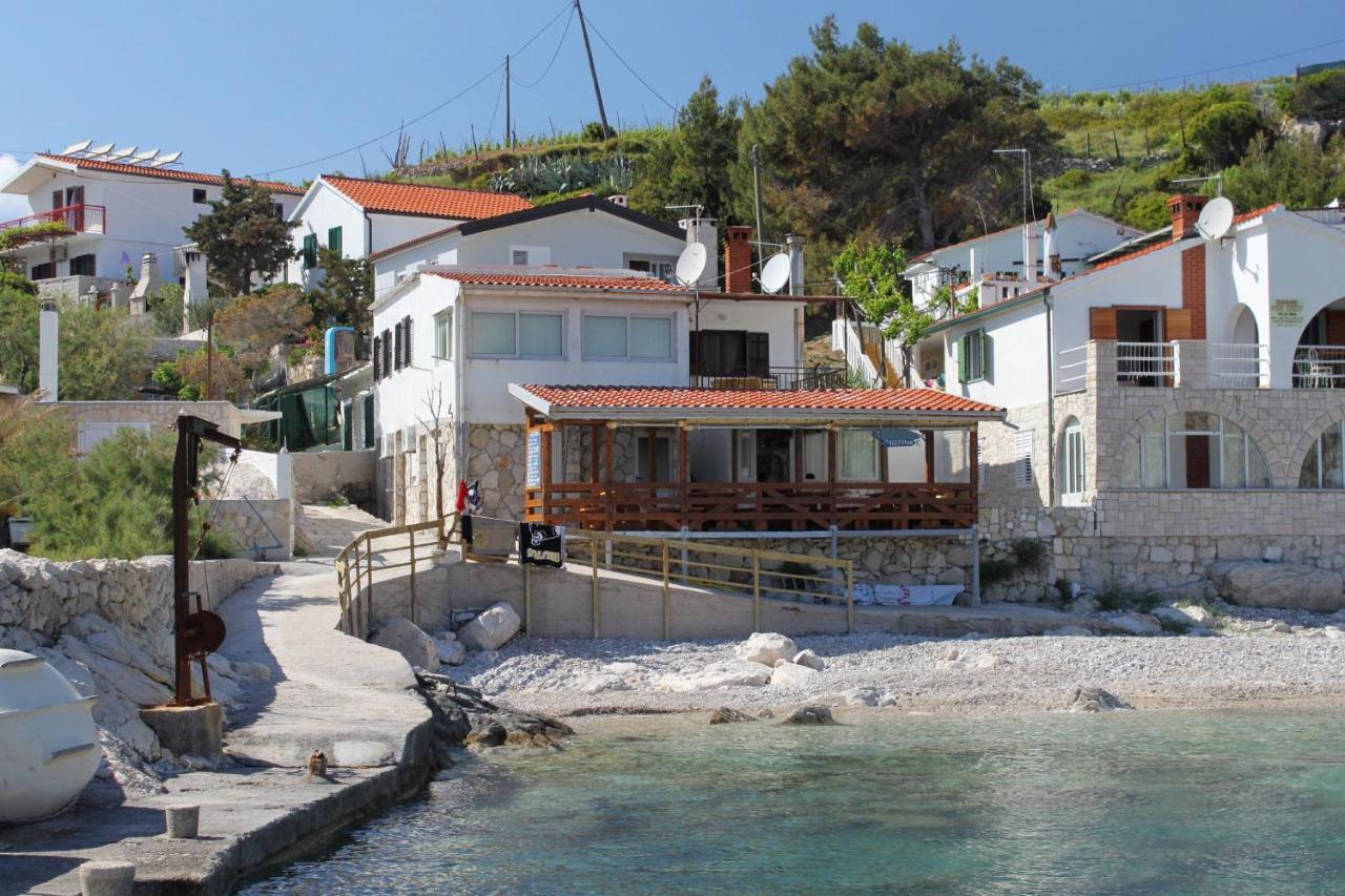 Apartments By The Sea Cove Zarace - Dubovica, Hvar - 8778 Zarace