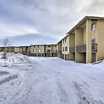 Sleek Frisco Townhome With Views 8 Mi To Copper Mtn