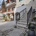 Fjaka Boutique Apartments