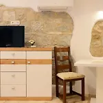 Veli Varos Old Town Deluxe Apartment City Centre