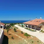 Villa De Pinus