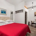 Captain'S Guest House