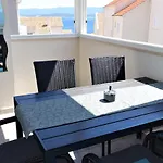 New And Modern Apartment Karavona Bol