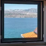 Nice House With Pool-Splitska