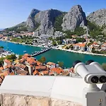 Apartment In Duce With Sea View, Balcony, Air Conditioning, Wi-Fi
