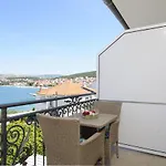 Apartments Tonka