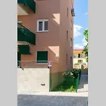 Luxury Viki Apartment Very Close To Beach