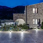 New! Villa Eden With Heated Private Pool, A Hydromassage, A Hot-Tub, Fun Zone With Treadmill, 4 En-Suite Bedrooms