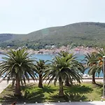 Apartment Karlo Vis