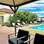 Villa Sunny Garden With Private Heated Pool