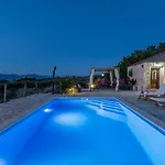 House Magical Island