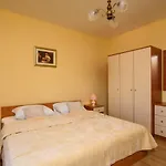 Apartmen Karmen 2
