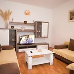 Stanici Beach Apartments