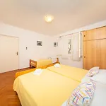 Apartment Promajna