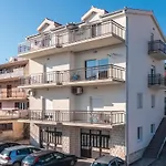One-Bedroom Apartment In Split
