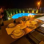 Villa Lumani ** Luxury Residence Near Split **