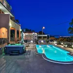 Villa Lioness In Kastel Luksic, Playground & Pool