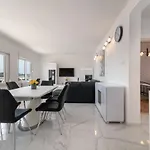 Apartment M&A