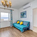 Award Winning Garden Apartment With Large Terrace And Amazing Seaview