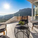 Luxury Villa 7Th Heaven With Heated Pool, Hot-Tub, Gym, Panoramic Views On Town Split