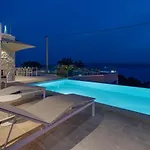 New! Seaview Villa Nautique, A 3-Bedroom Villa With A 32 Sqm Heated Private Pool And A Whirlpool