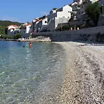 Apartments By The Sea Pucisca, Brac - 11263