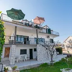 Apartments By The Sea Slatine, Ciovo - 1126
