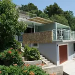 Apartment Lokva Rogoznica 6005A