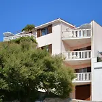 Apartments By The Sea Pisak, Omis - 7521