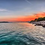 Seaside Luxury Villa With A Swimming Pool Cove Siroka, Ciovo - 11749