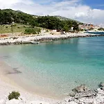 Apartments By The Sea Milna, Hvar - 12244