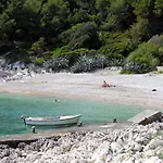 Apartments And Rooms By The Sea Milna, Hvar - 3074