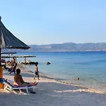 Apartments By The Sea Slatine, Ciovo - 1128