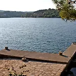 Apartments With Wifi Necujam, Solta - 12500