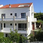 Apartment Jelsa 5703A