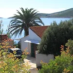 Seaside Holiday House Milna, Vis - 8900