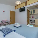 Apartment Goge