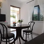 Apartments Mirjana