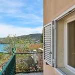 2 Bedroom Gorgeous Apartment In Marina