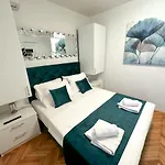 Apartmani Dasa Tucepi