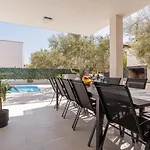 Sunluxvilla ,Heated Pool, Ir Sauna