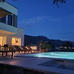 Luxury Villa Lea