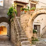 Villa Penava, Private Beach, Pool And 7Min To Trogir