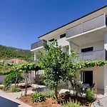 Apartments By The Sea Komiza, Vis - 1151