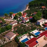 Sea Cats' Villas