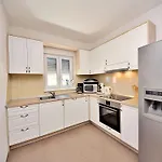 Apartment Baba Nevenka - Mka526 By Interhome