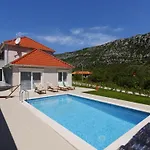 Holiday Home Villa Zupa By Interhome