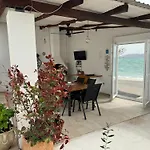 Intimate Beachfront House Villa Livak