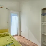 Wohnung In Okrug Gornji Mit Privatem Pool