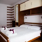 Apartments Kanajet